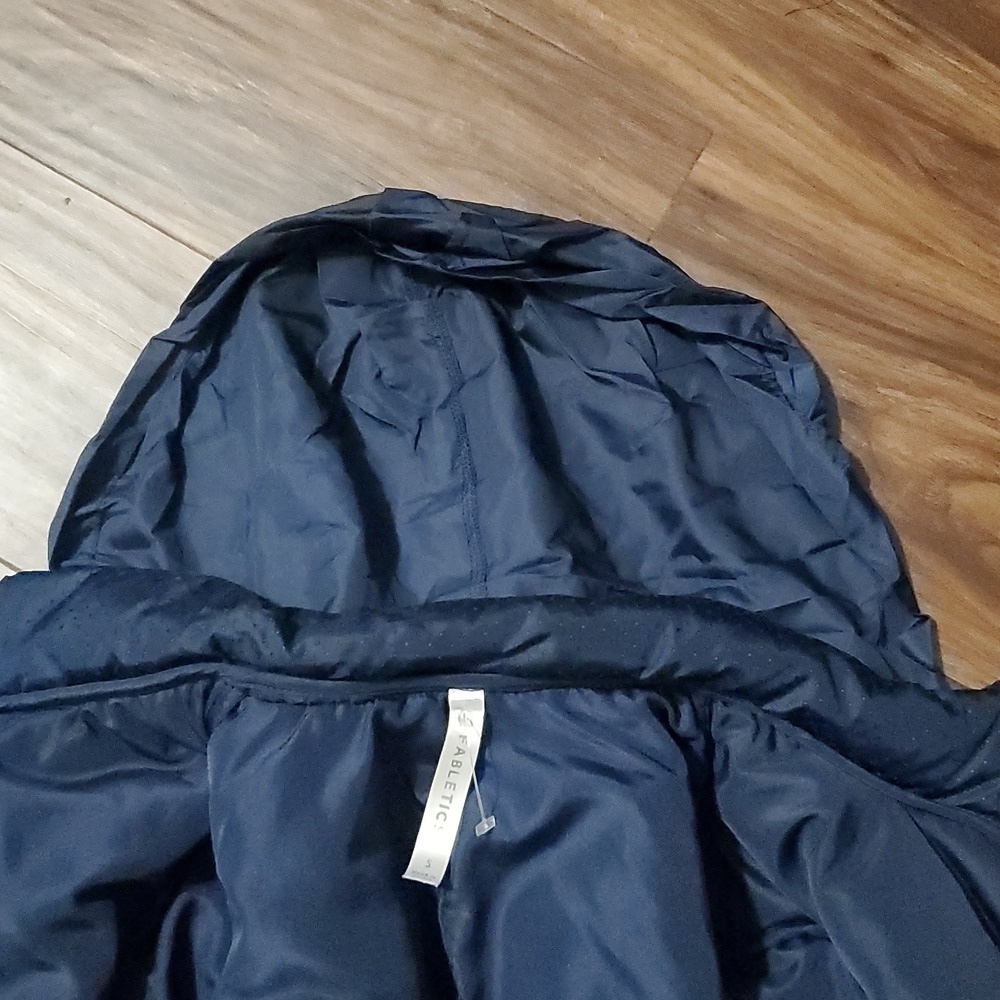 Fabletics Navy Full Zip Puffer Jacket With Zip Out Hood - Picture 11 of 12